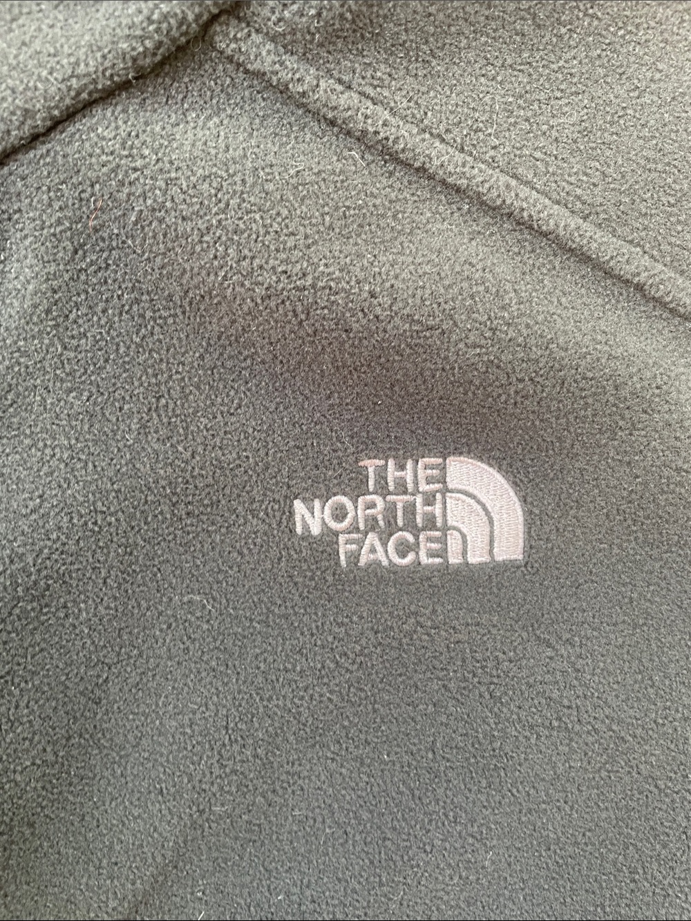 The North Face Men's Black Lightweight Fleece Jacket - Picture 4 of 8